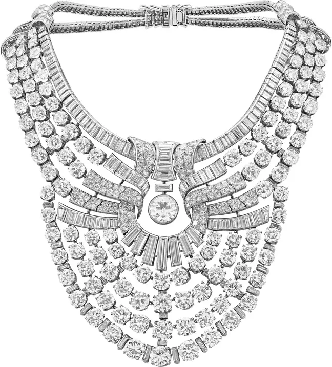 Cổ áo của Nữ hoàng Nazli Ai Cập, 1939 - © Van Cleef & Arpels / P. Gries